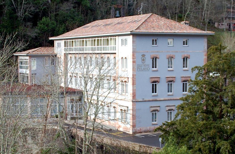 קובאדונגה Arcea Gran Hotel Pelayo מראה חיצוני תמונה
