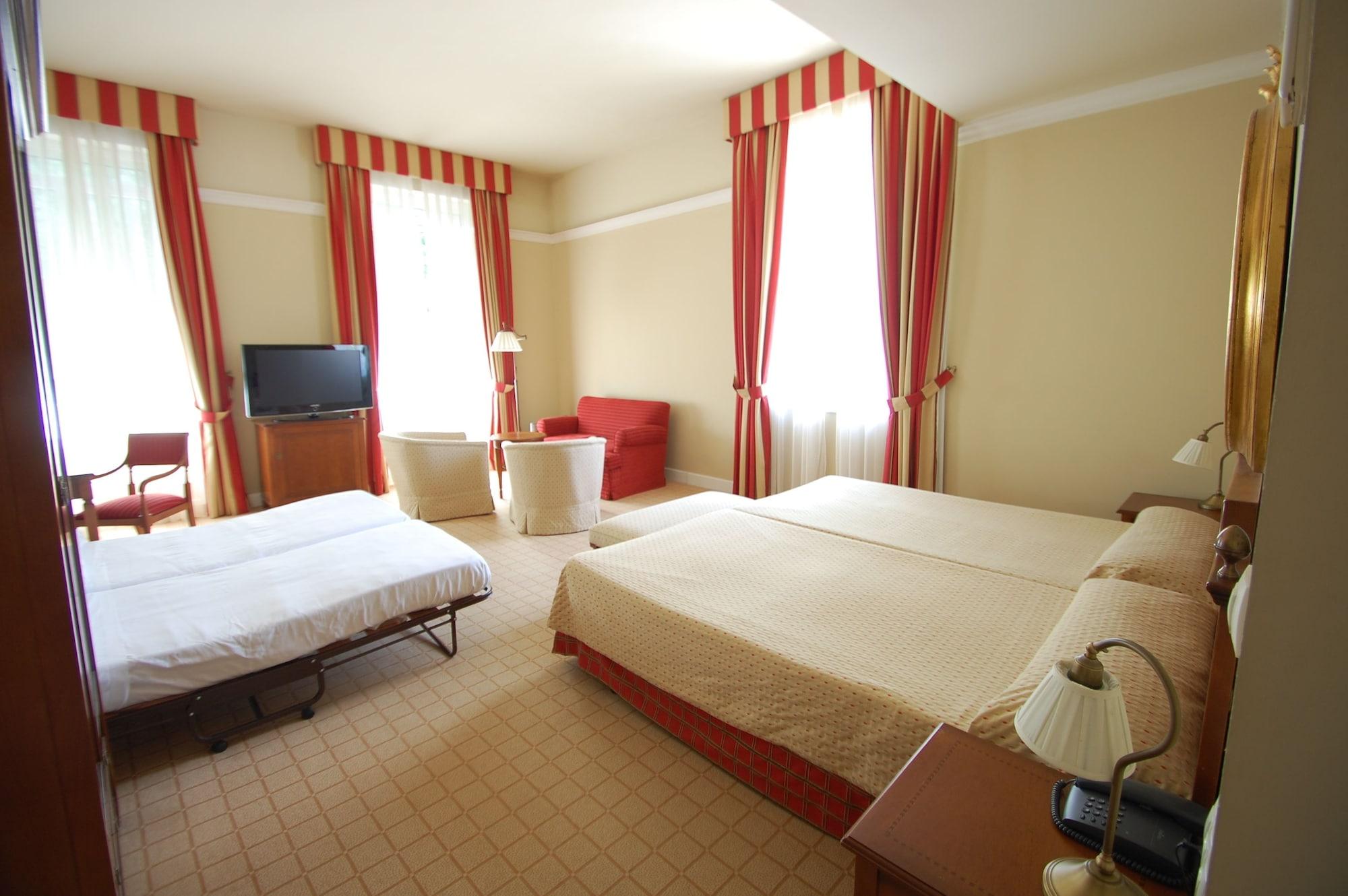 קובאדונגה Arcea Gran Hotel Pelayo מראה חיצוני תמונה