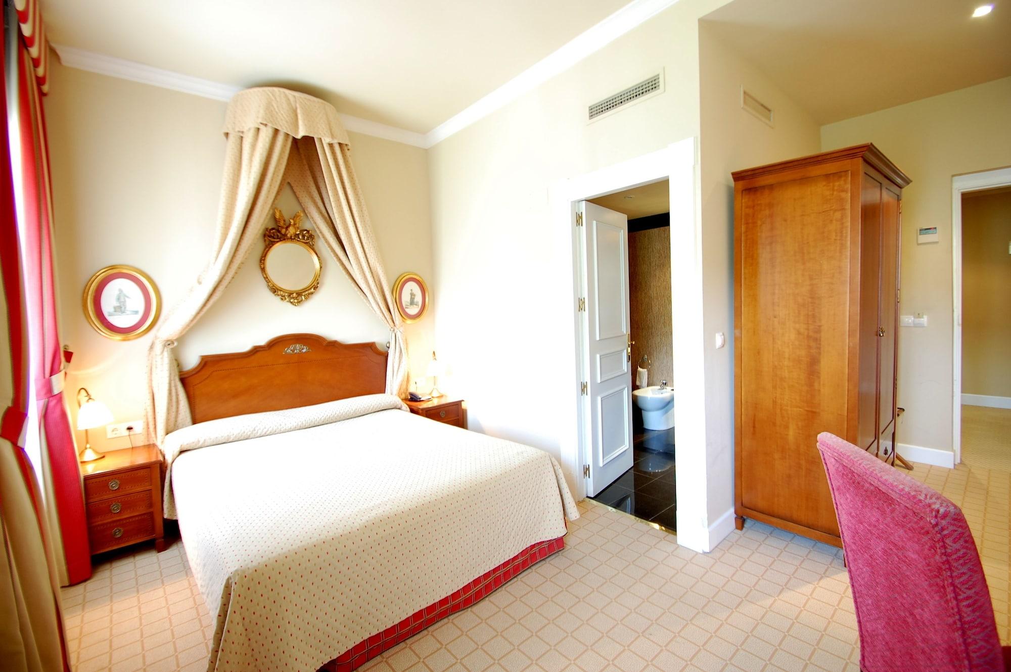 קובאדונגה Arcea Gran Hotel Pelayo מראה חיצוני תמונה