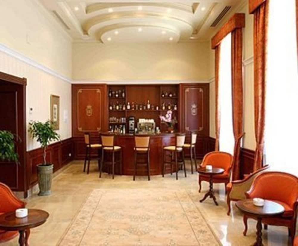 קובאדונגה Arcea Gran Hotel Pelayo מראה חיצוני תמונה